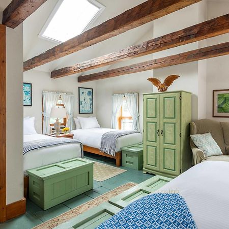 Old Stagecoach Inn Waterbury Εξωτερικό φωτογραφία