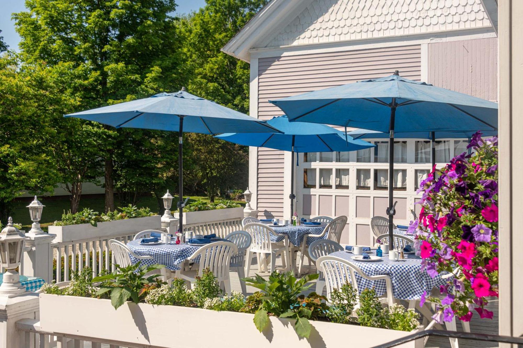Old Stagecoach Inn Waterbury Εξωτερικό φωτογραφία